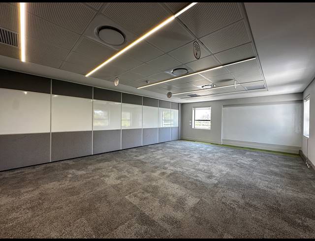 667M² OFFICE TO LET IN WOODMEAD